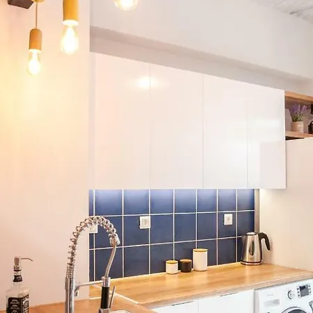 Secret Loft, 2min Walk From The Beach. High Tech!