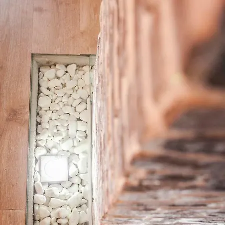 Apartment Secret Loft, 2min Walk From The Beach. High Tech! *