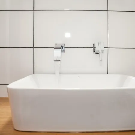 Secret Loft, 2min Walk From The Beach. High Tech! Apartment *