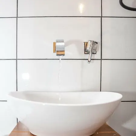 Secret Loft, 2min Walk From The Beach. High Tech! Apartment Chania (Crete)