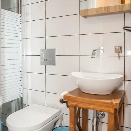 Apartamento Secret Loft, 2min Walk From The Beach. High Tech! *